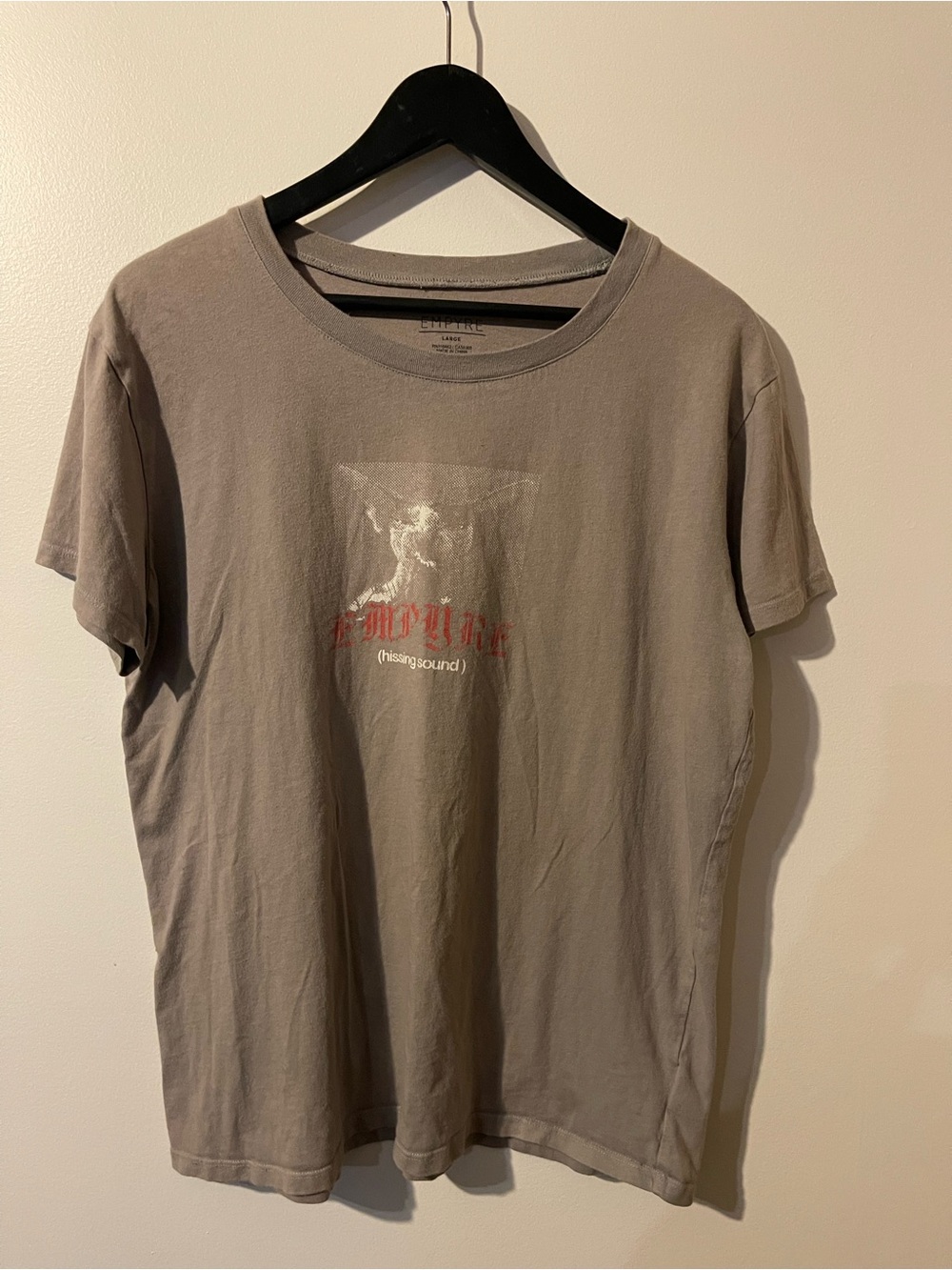 Empyre Tan Hissing Sound Graphic Short Sleeve T Shirt L